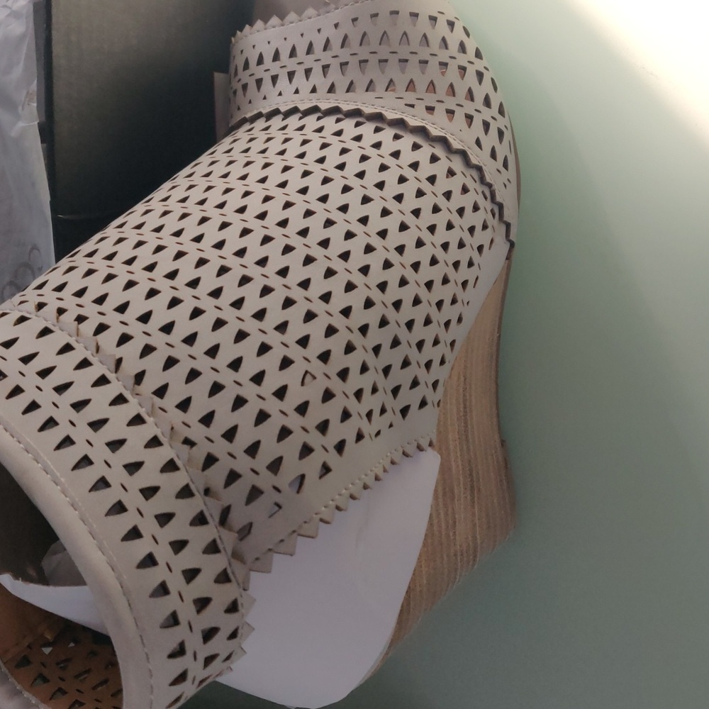 Grey sandal - Picture 2 of 4
